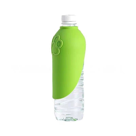 Foldable water dispenser for outdoor pets